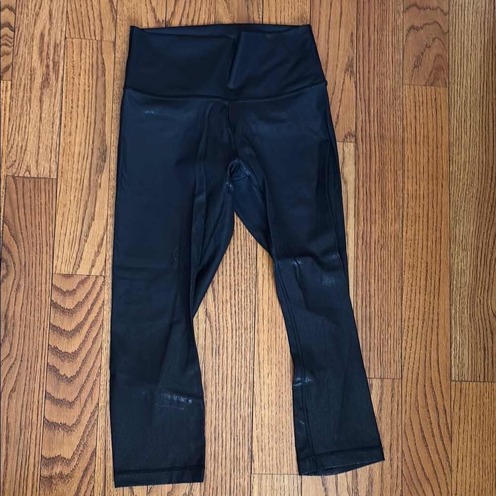 Lululemon high rise black leggings *shine radiant foil crop length